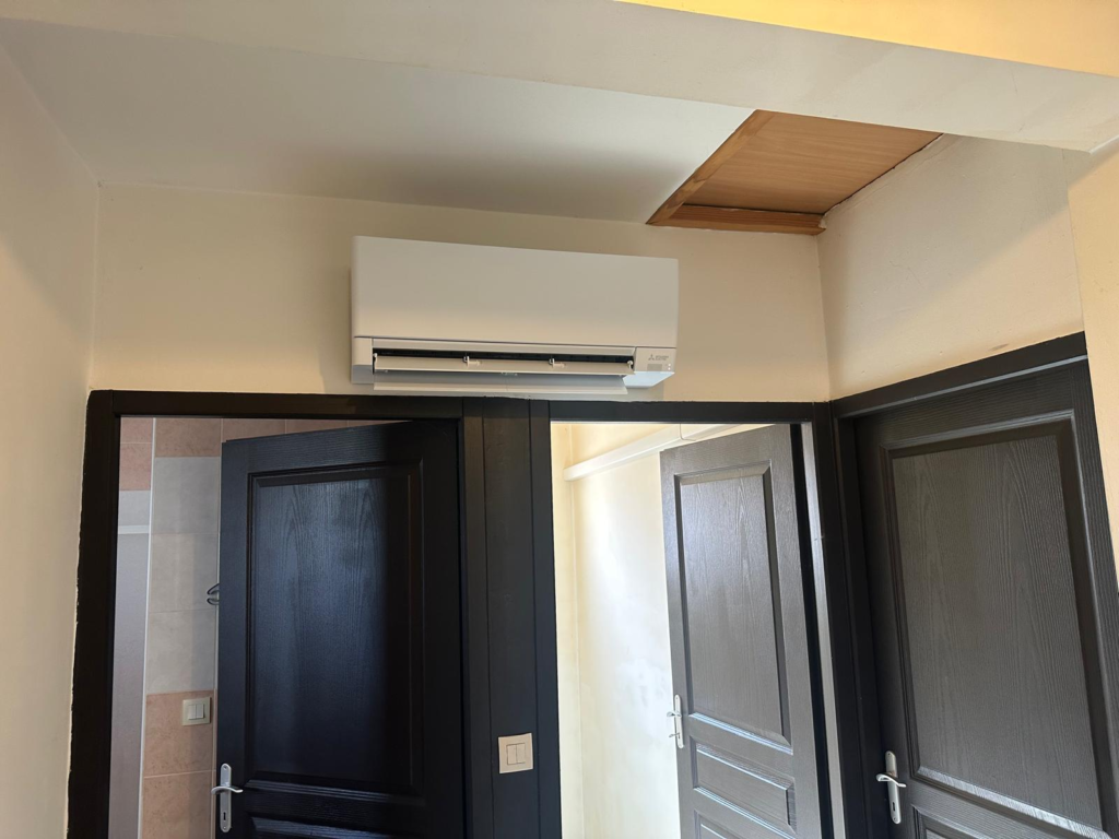 Clim réversible local professionnel JV Elec Toulouse